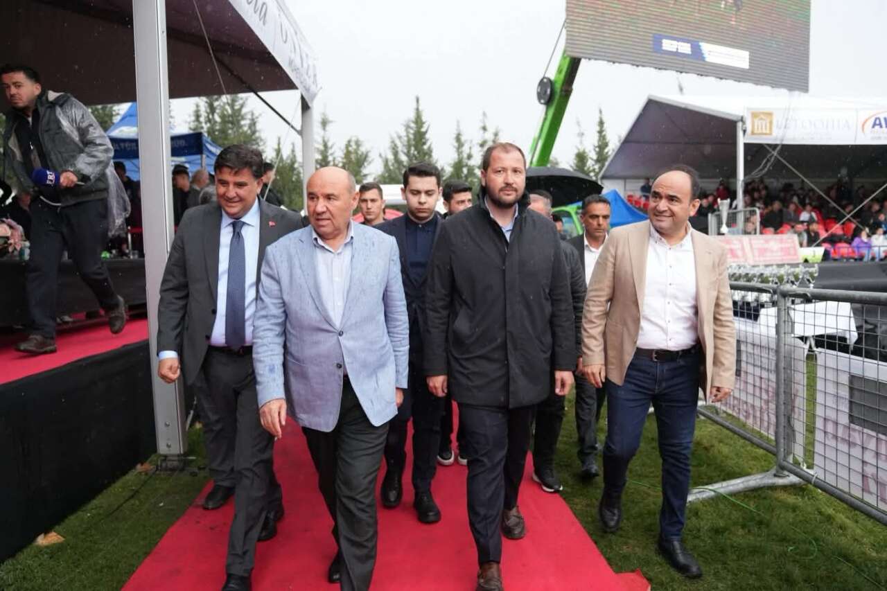 Fethiye’de Er Meydanı Şenlendi: Mustafa Kiremitli Güreşleri’nde Başpehlivan ve Ağa Belli Oldu 1
